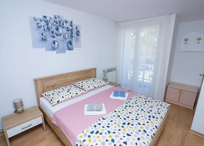 Apartament Ivica *