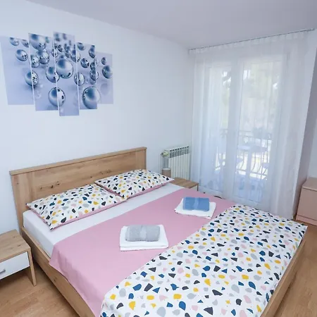 Διαμέρισμα Ivica *